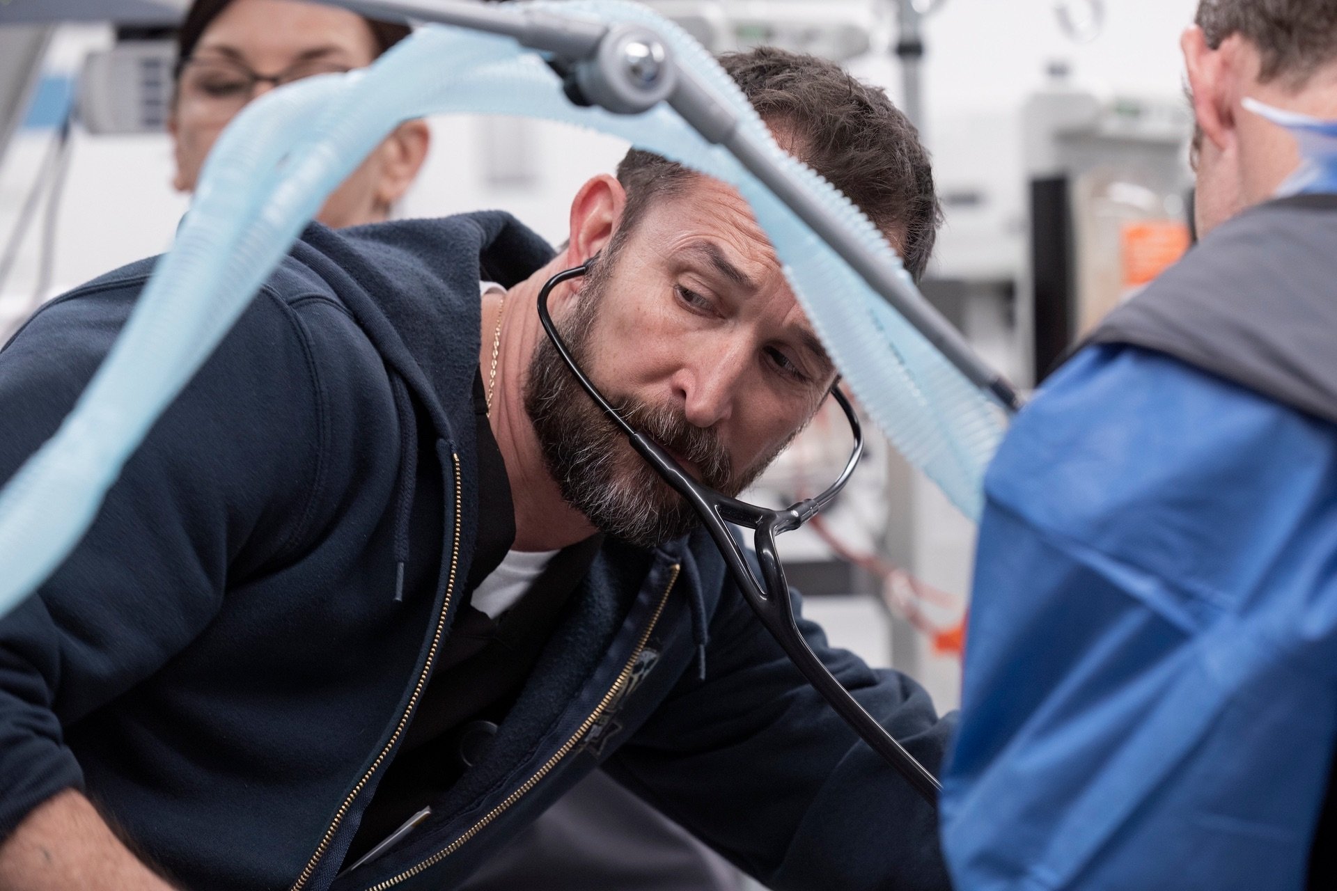 ‘The Pitt’ Finale Breakdown: Showrunners, Noah Wyle on Season 2, Trump-Era Health Policy, and That Rooftop Reveal