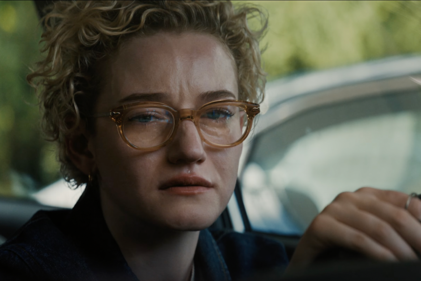‘Weapons’ Review: Julia Garner and Josh Brolin Lead Zach Cregger’s Ambitious, Uneven but Mesmerizing Horror Mystery