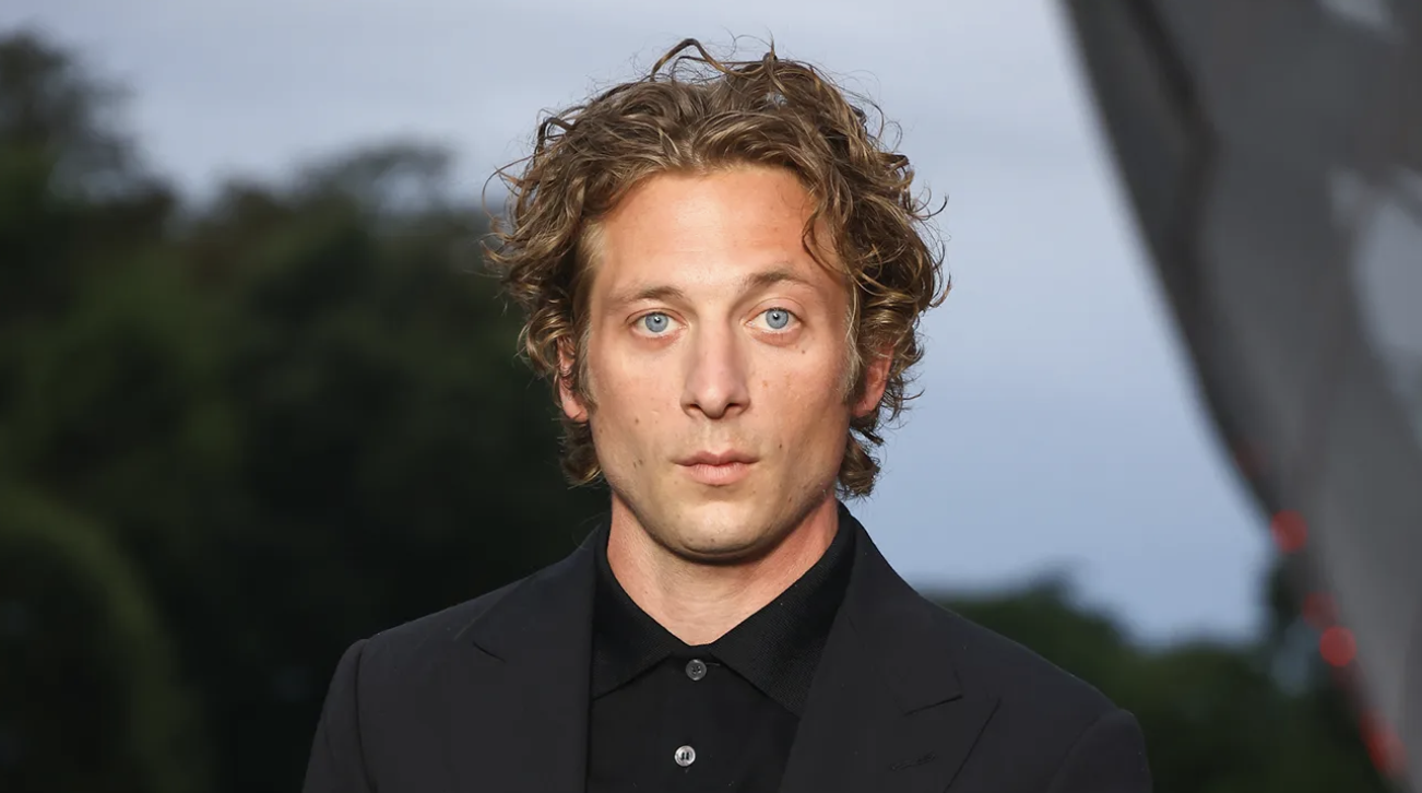 Jeremy Allen White Embarks on a Deep Dive into Bruce Springsteen’s Legacy for Upcoming Biopic